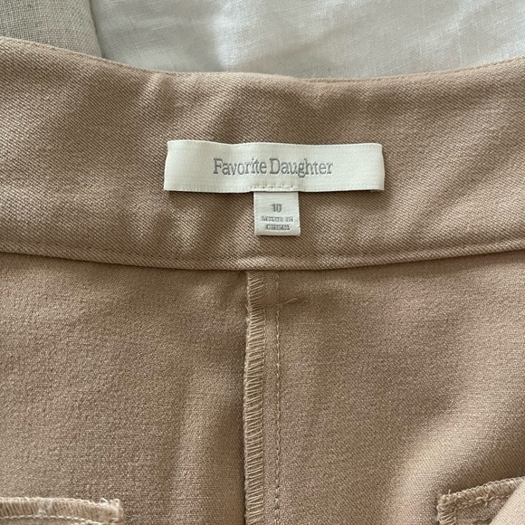 Size 10 FAVORITE DAUGHTER / / THE FAVORITE PANT BEIGE - Picture 3 of 4